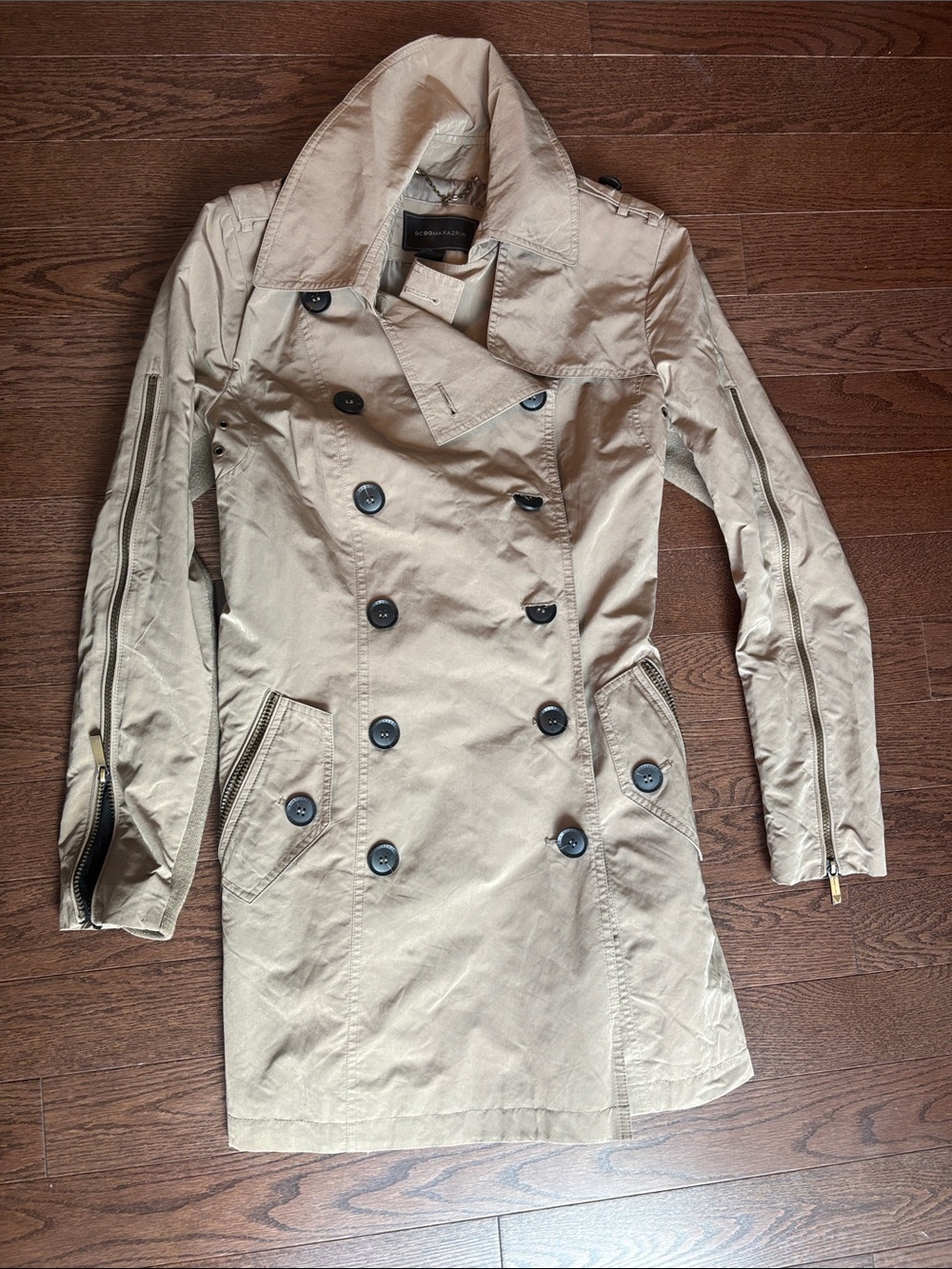 BCBGMaxAzria Double-Breasted Trench Coat - Tan Medium